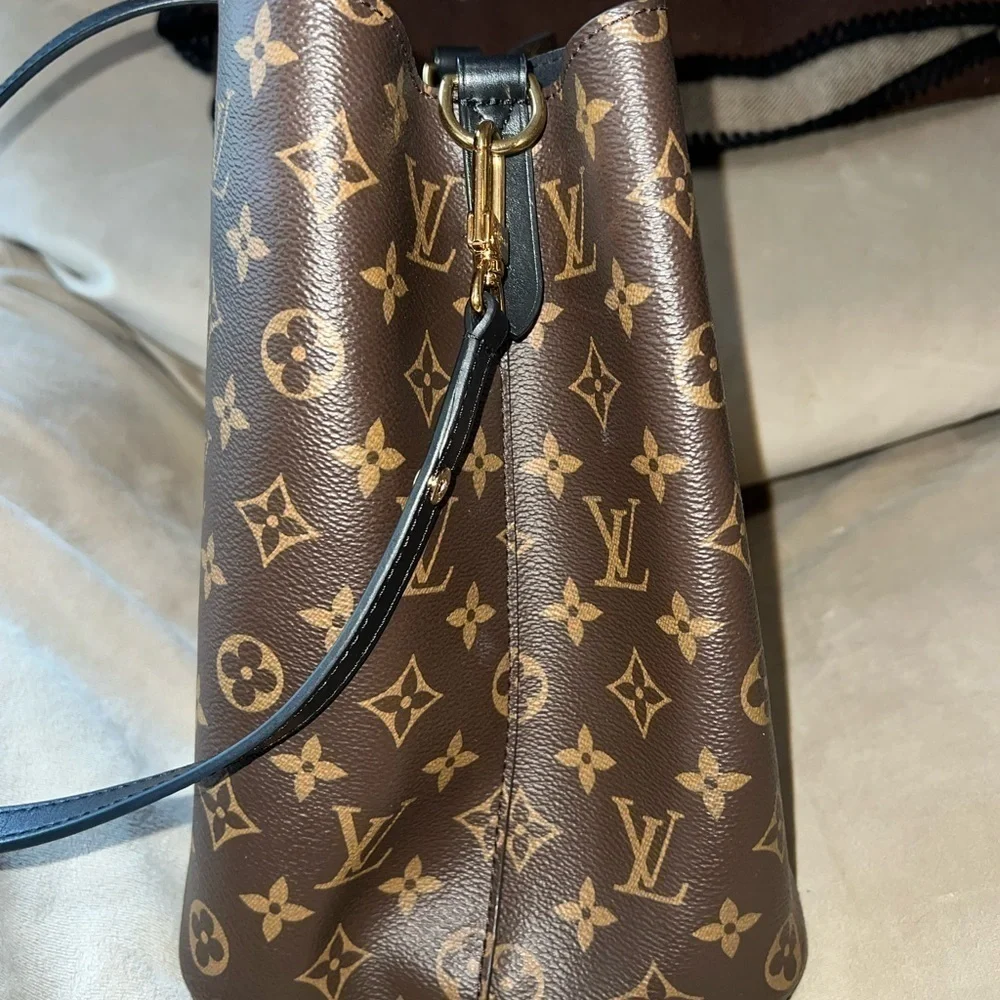 Louis Vuitton Neo Noe MM in excellent condition. - Picture 5 of 16